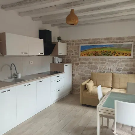 Apartment Lino - City Center Rovinj Exterior photo