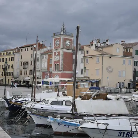 Apartment Lino - City Center Rovinj Exterior photo