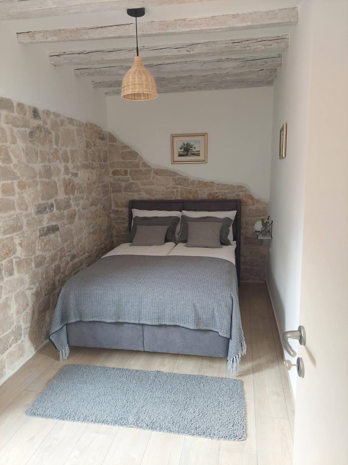 Apartma Lino - Center